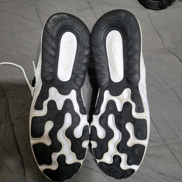 Nike - Picture 5 of 5